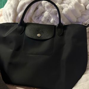 Black medium longchamp purse!